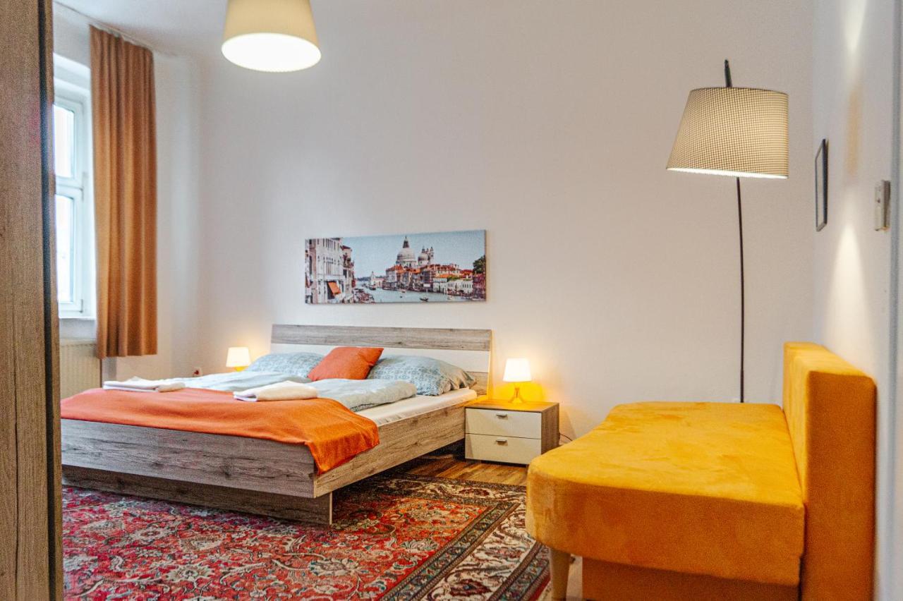 Comfy 2Br- Apartment Near Wiener Stadthalle Exteriör bild