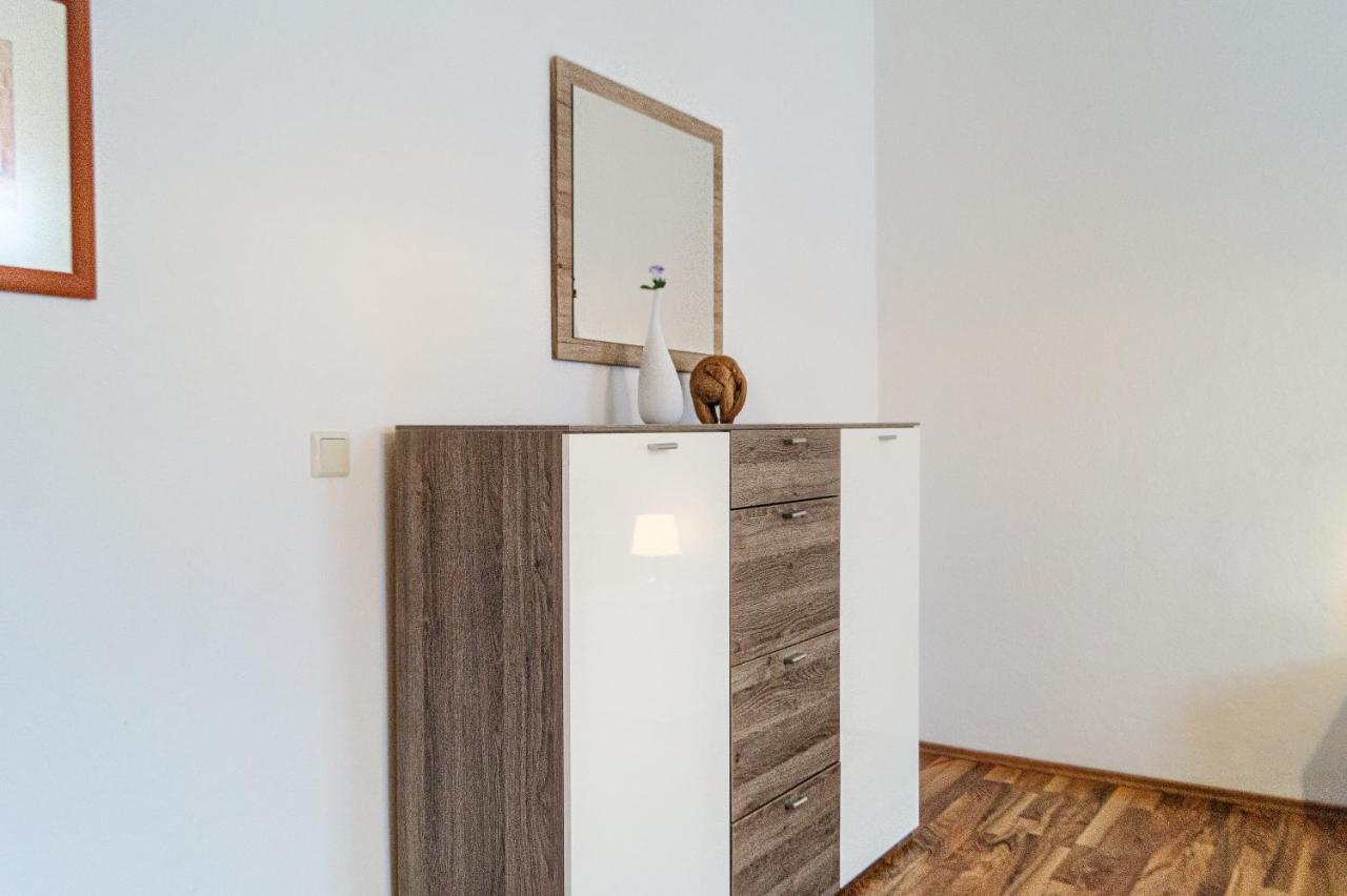 Comfy 2Br- Apartment Near Wiener Stadthalle Exteriör bild