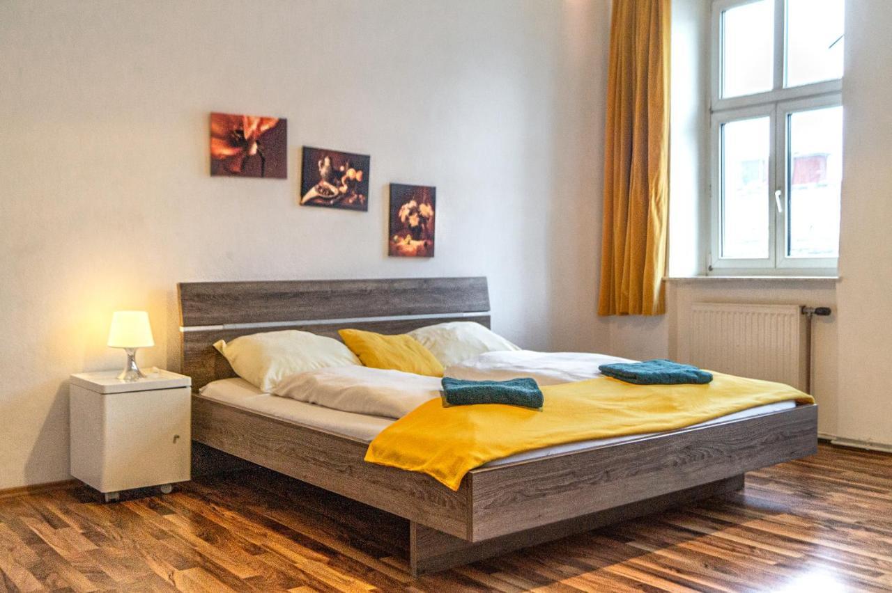 Comfy 2Br- Apartment Near Wiener Stadthalle Exteriör bild